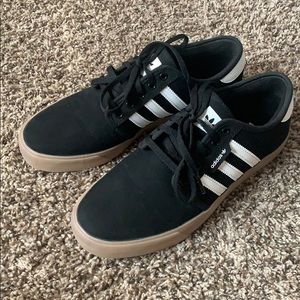 Men’s Adidas brand new never worn skate shoes